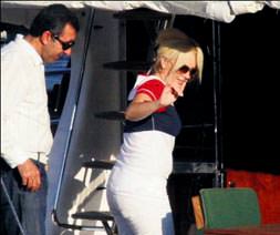 Yat aşığı Pınar!