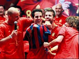 Ve Barcelona formasını giydi