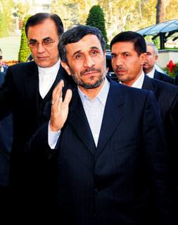 Ahmedinejad’a Türk gelin
