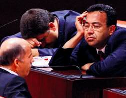 Vekiller gece yorgunu