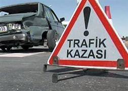 2 otomobil çarpıştı