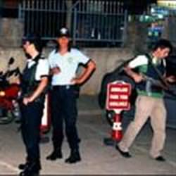 Jandarma ve polise roketli saldırı