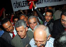 Kıbrıs gezisinde skandal
