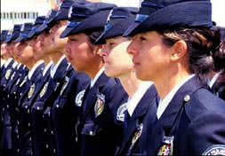 Gurbetçiye polis istendi