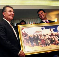 Sarıgül Baykal'a gitti