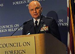 Eski CIA Başkanı:"İran'a askeri harekat muhtemel"