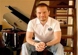 Ozan'ın yuvasını Minik Serçe kurtardı