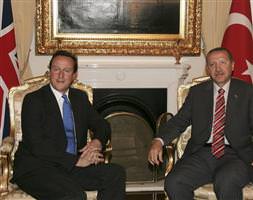 Erdoğan ve Cameron yemekte buluştu