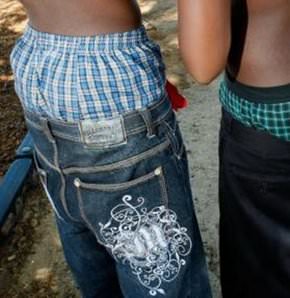 Düşük bel pantolon suç değil aptallık