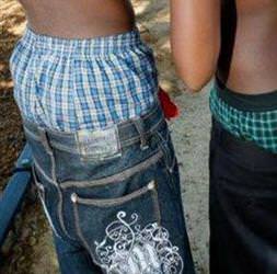 Düşük bel pantolon suç değil aptallık