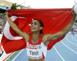 Cumhurbaşkanı Gül, Nevin Yanıt'ı kutladı