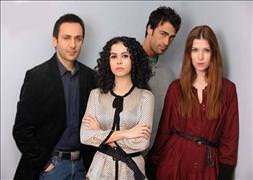 Azize’nin laneti kalp ağrısına sebep oluyor