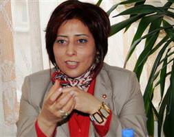 Bayan milletvekili baygınlık geçirdi