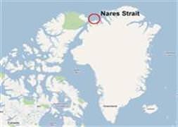 Buzuldan dev bir parça koptu