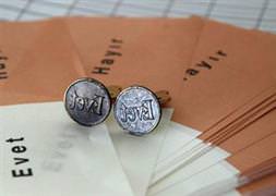 500 bin memurun oyu tehlikede