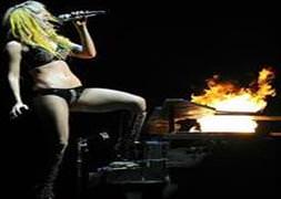 Lady Gaga 51 milyon sattı