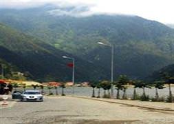 Uzungöl'e kapı!