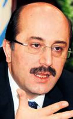 'Emekli bankaya gitmeyi hayat emaresi görüyor'