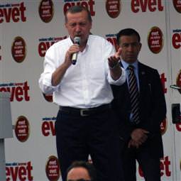 Erdoğan muhalefete yüklendi!