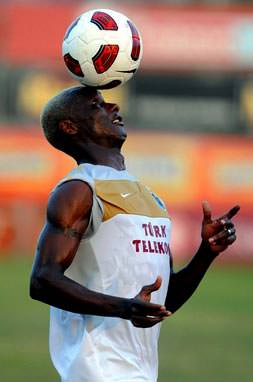 Fener’i Yattara yıkar