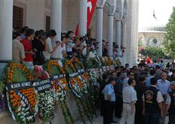 Çelenge saldıran ülkücü sorguda