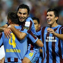 Fener 'Fırtına'ya dayanamadı