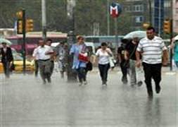 İstanbul güne yağmurla başladı