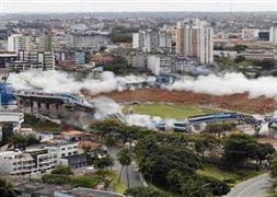 18 saniyede yerle bir oldu