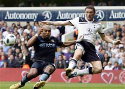 Robbie Keane’den Kartal’a ret!
