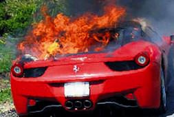 Uğursuz Ferrariler geri çağrılıyor