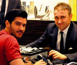 Dakikalarca saat aradı