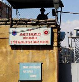 'Diyarbakır cezaevi yıkılmasın'