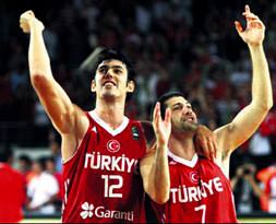 Kerem'in gönlü final için atıyor