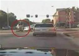 Genç futbolcu ölümden döndü