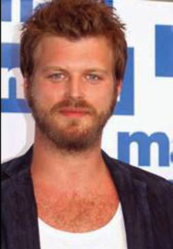 Kıvanç'ın yeni hobisi: DANS