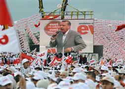 Ak Parti durmuyor CHP ise sessiz