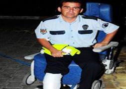 Polise çarpıp kaçtı