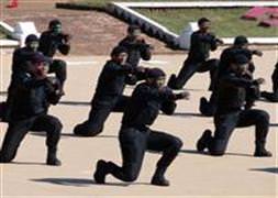 Çin'de nefes kesen tatbikat