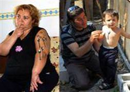 Anne ve oğlu görenleri şaşırtıyor