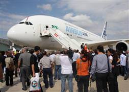 Dev uçak İstanbul’a indi