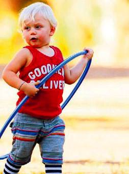 2 yaşındaki hulahop dahisi!