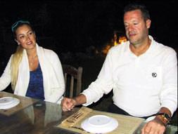 Düşman çatlattılar