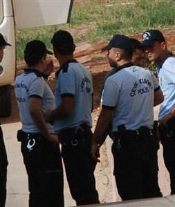 Sultangazi'de göstericiler polisle çatıştı