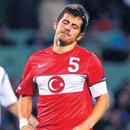 Fenerbahçeli futbolcu bırakıyor