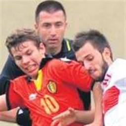 Ümit Milliler ezdi geçti