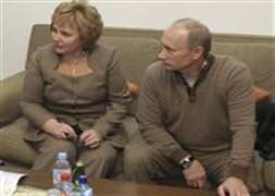 Putin'den "boşanmıyoruz" pozu