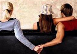 İtalya'nın yarısı eşini aldatıyor!