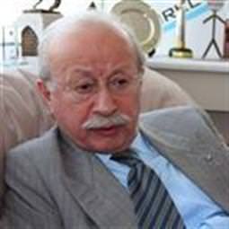 Oktay Ekşi istifa etti