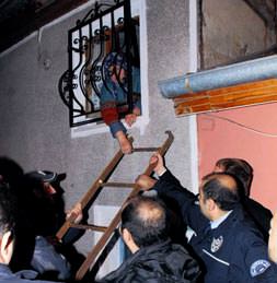 70’lik nine polise kök söktürdü