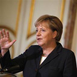 Merkel'in ofisinde şüpheli paket